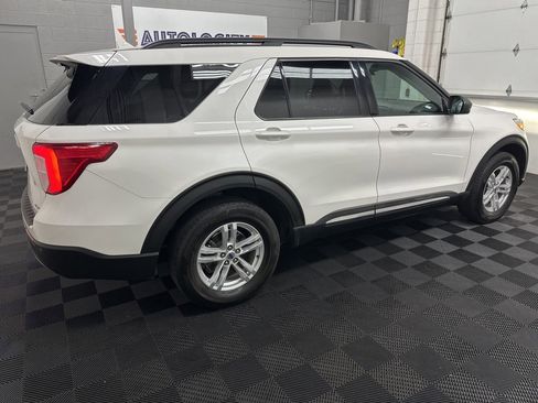 Used 2022 Ford Explorer XLT w/ Equipment Group 202A image 11