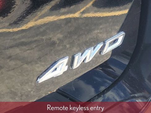 Used 2021 Ford Explorer XLT w/ Equipment Group 202A image 7