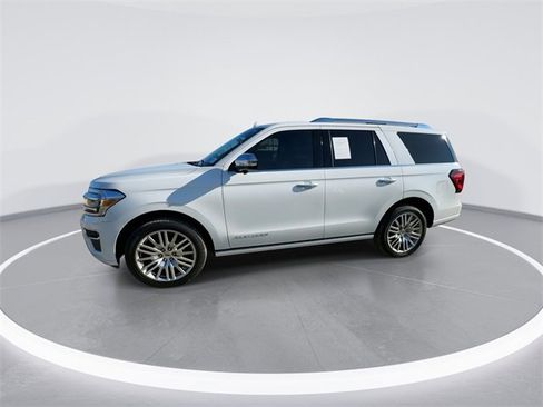 Used 2022 Ford Expedition Platinum image 6