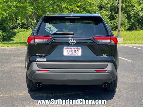 Used 2025 Toyota RAV4 LE AWD/4WD image 6
