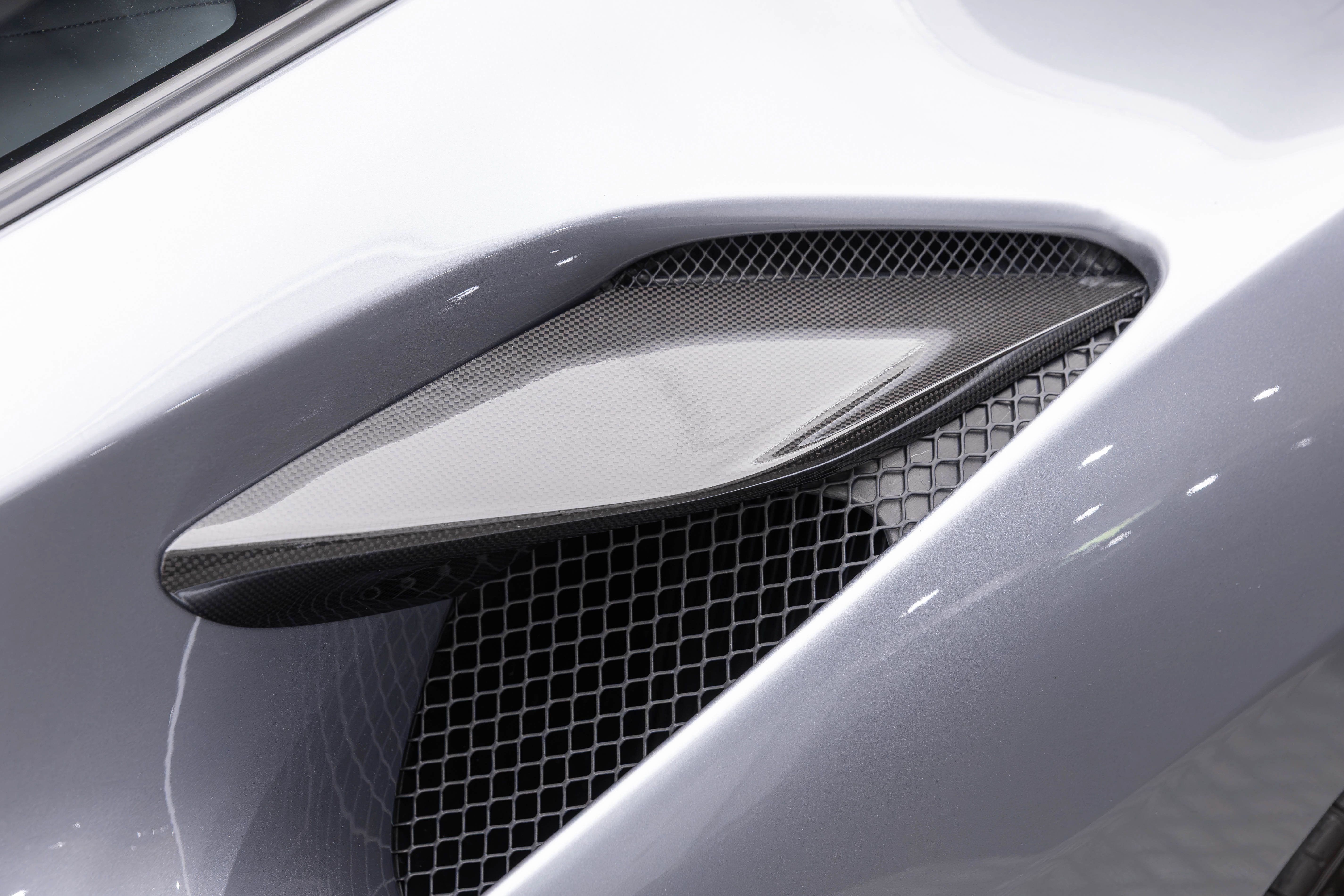 Used 2020 Ferrari F8 Tributo RWD image 61