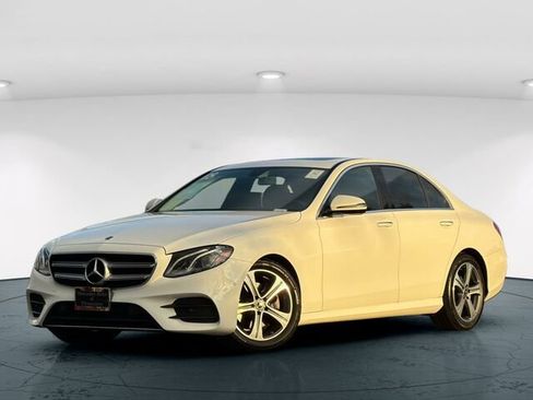 Used 2018 Mercedes-Benz E 300 image 2