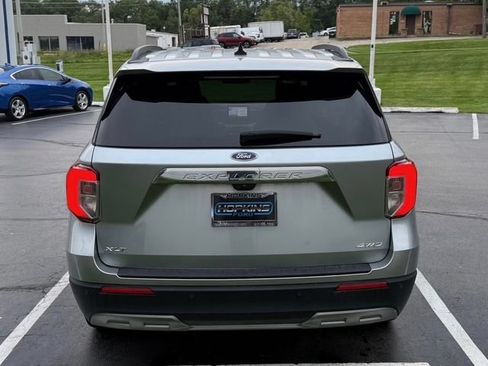 Certified 2024 Ford Explorer XLT w/ Equipment Group 202A AWD/4WD image 5