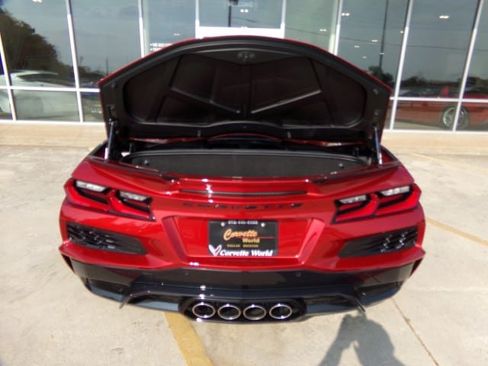 Used 2024 Chevrolet Corvette Z06 RWD image 10