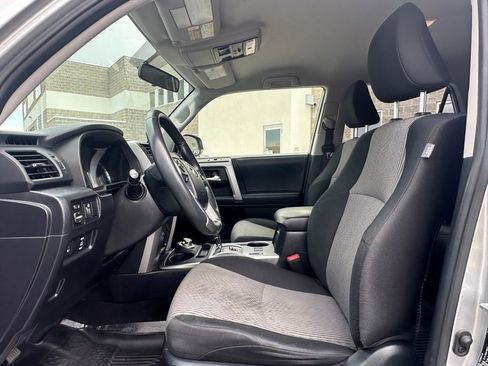 Used 2019 Toyota 4Runner SR5 AWD/4WD image 13