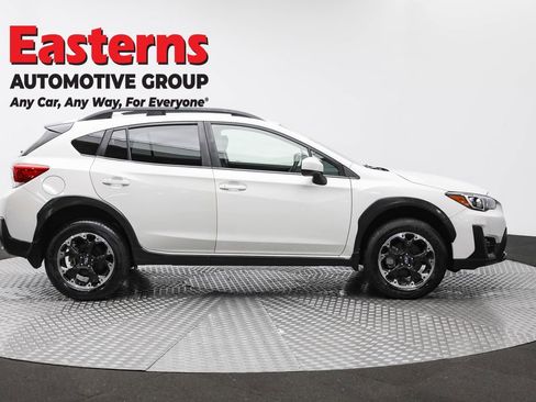 Used 2022 Subaru Crosstrek 2.0i Premium image 4