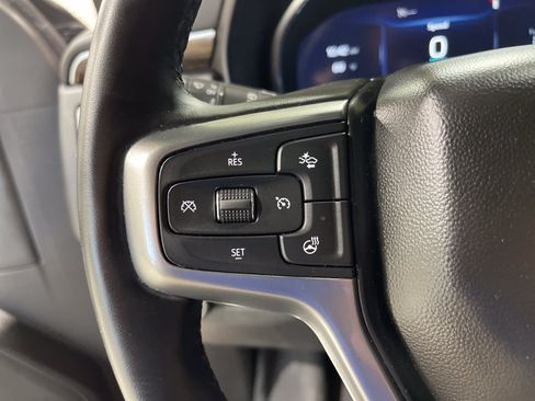 Used 2024 Chevrolet Suburban Premier AWD/4WD image 31