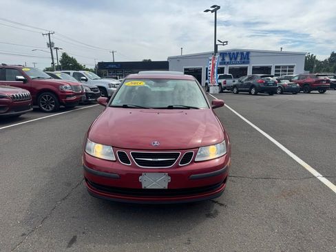 Used 2005 Saab 9-3 Linear FWD image 2