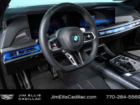 Used 2023 BMW 760i xDrive AWD/4WD image 4
