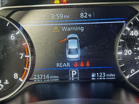 Used 2023 Nissan Altima 2.5 SV FWD image 18