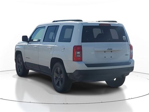 Used 2015 Jeep Patriot High Altitude image 3