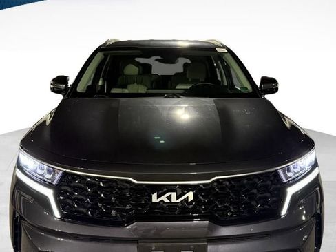 Certified 2024 Kia Sorento EX image 1