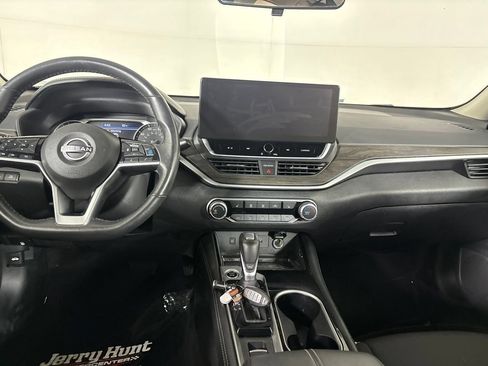 Used 2023 Nissan Altima 2.5 SV w/ SV Premium Package AWD/4WD image 37