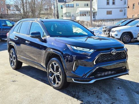 Used 2025 Toyota RAV4 XSE image 7