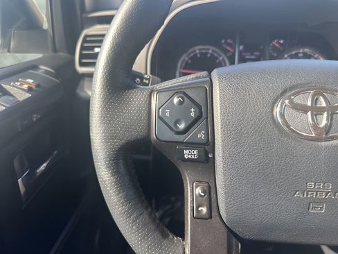 Used 2024 Toyota 4Runner TRD Off-Road Premium image 14