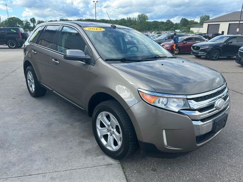 Used 2013 Ford Edge SEL FWD image 3