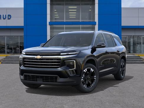 New 2027 Chevrolet Traverse LT w/ Sun and Wheel Package AWD/4WD image 6