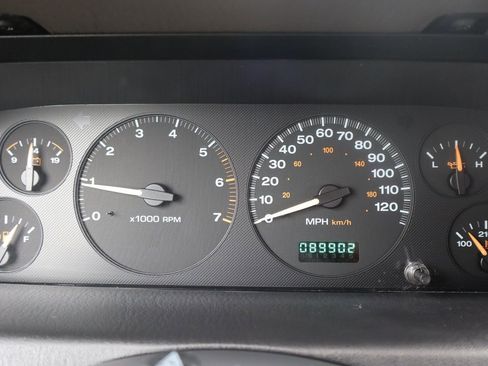 Used 2002 Jeep Grand Cherokee Laredo AWD/4WD image 33