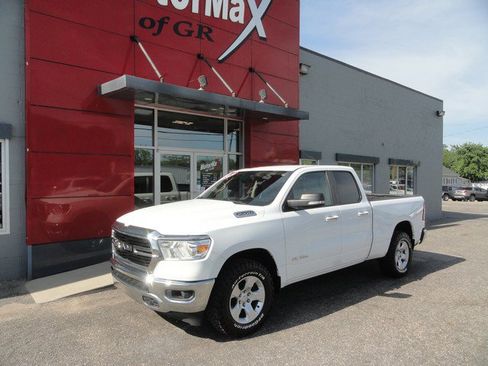 Used 2020 RAM 1500 Big Horn AWD/4WD image 1