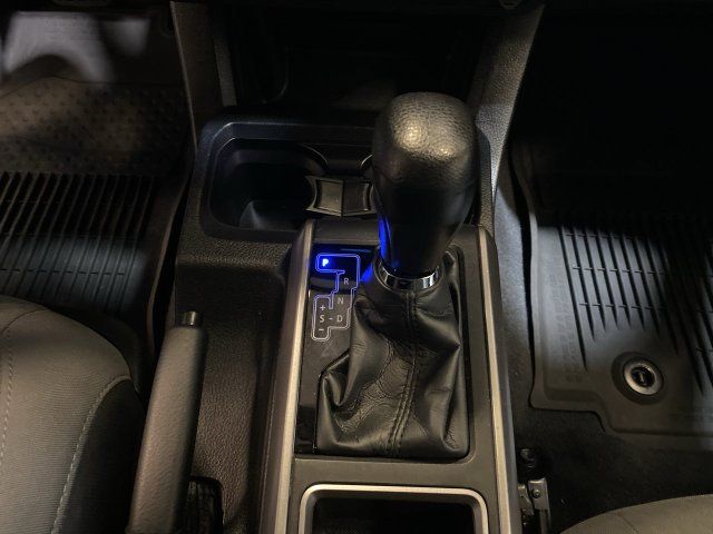 Used 2021 Toyota Tacoma SR5 w/ Technology Package AWD/4WD image 20