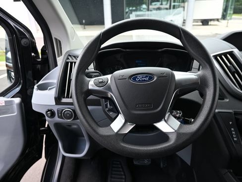 Used 2019 Ford Transit 350 XLT RWD image 2