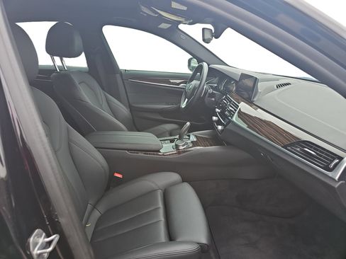 Used 2019 BMW 530i w/ Convenience Package RWD image 17