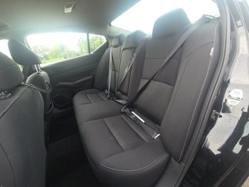 Used 2024 Nissan Altima 2.5 SV w/ SV Premium Package FWD image 13