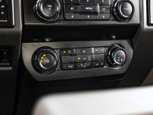 Used 2022 Ford F350 XL w/ STX Appearance Package image 29