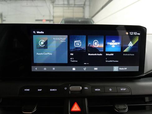 Used 2025 Kia K4 FWD image 14