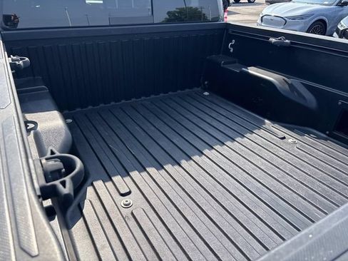 Used 2020 Toyota Tacoma TRD Off-Road w/ Technology Package AWD/4WD image 12