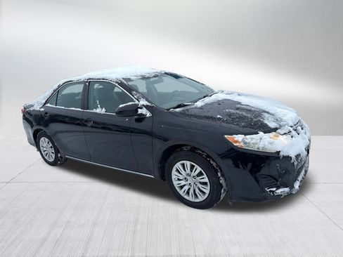 Used 2013 Toyota Camry LE image 7
