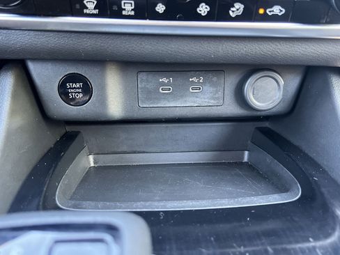 Used 2024 Nissan Rogue SV image 6