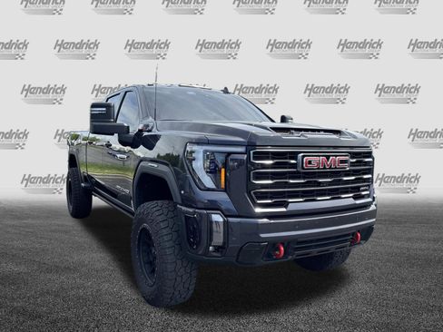 Used 2024 GMC Sierra 3500 AT4 w/ AT4 Premium Plus Package image 3