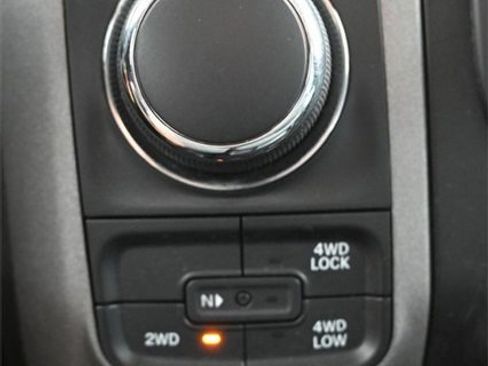 Used 2017 RAM 1500 Express image 16