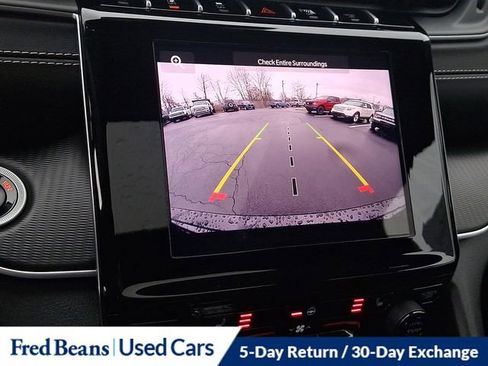 Used 2025 Jeep Grand Cherokee Altitude image 24