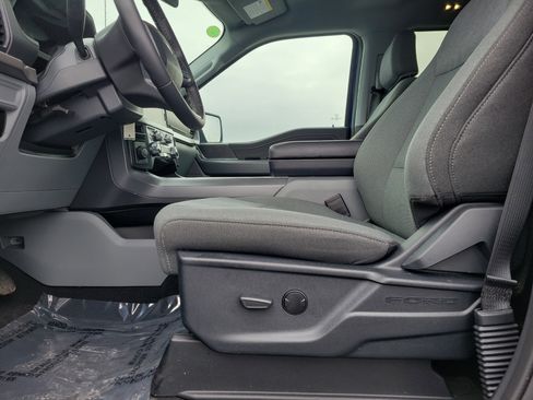 Used 2025 Ford F150 XLT w/ Equipment Group 301A Standard image 16