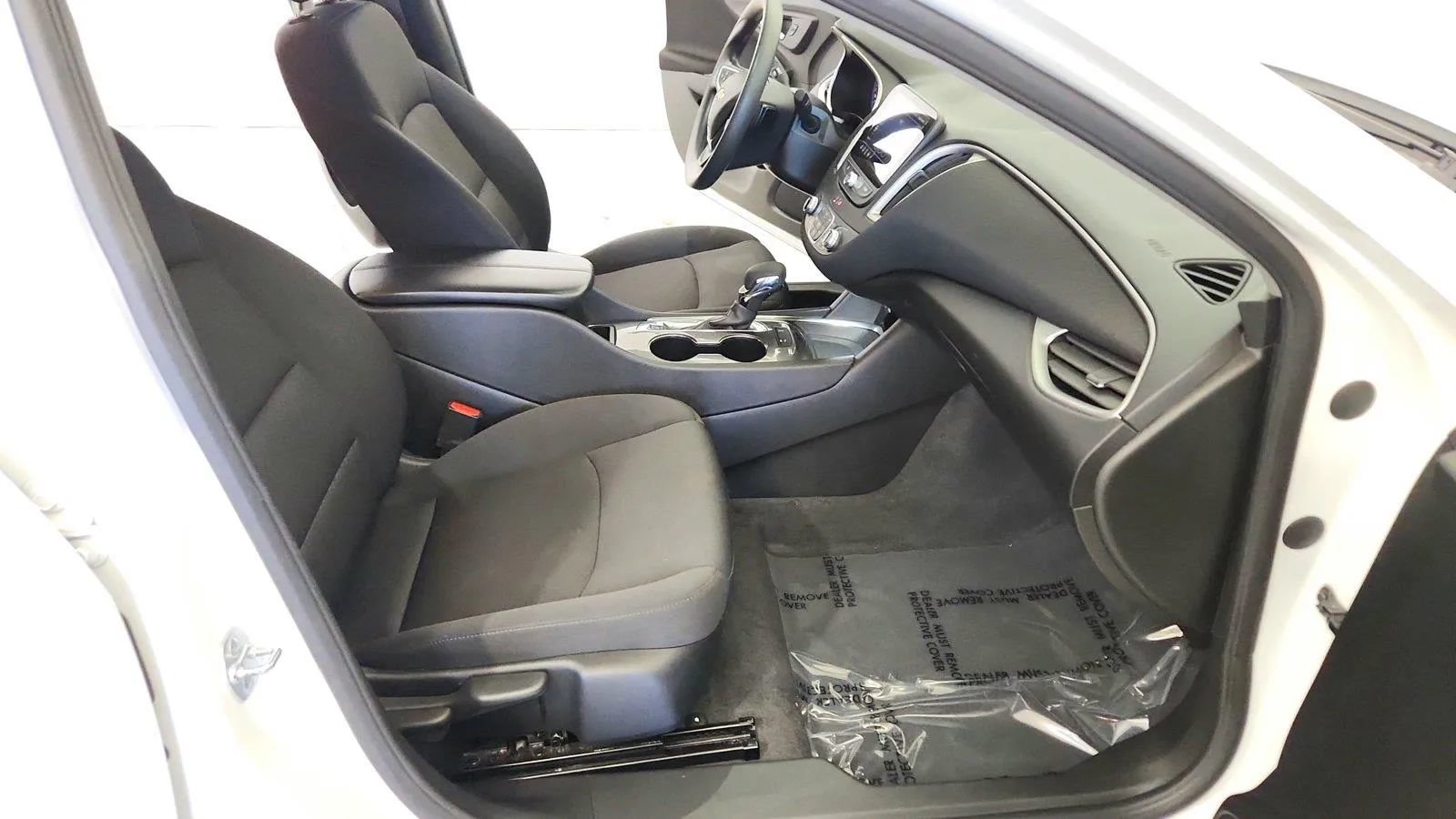 Used 2025 Chevrolet Malibu LT FWD image 29
