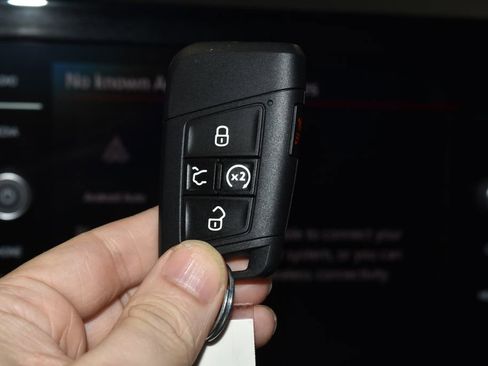 Used 2026 Volkswagen Jetta SEL image 18