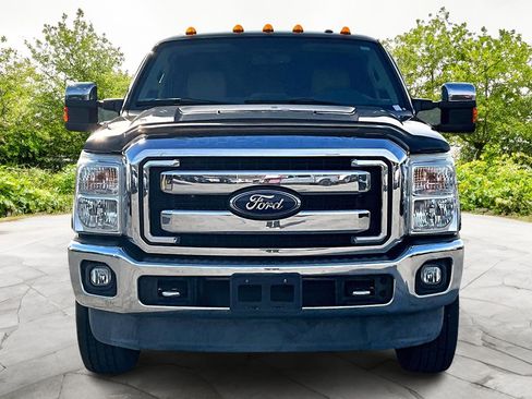 Used 2016 Ford F350 Lariat w/ Lariat Ultimate Package image 3