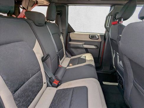 Used 2022 Ford Bronco Wildtrak AWD/4WD image 19