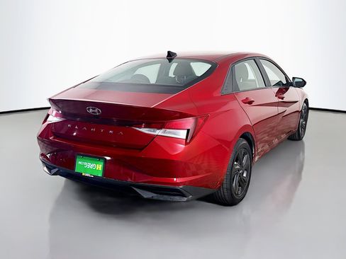 Used 2023 Hyundai Elantra SEL w/ Cargo Package FWD image 10