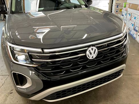 New 2026 Volkswagen Atlas Peak Edition AWD/4WD image 33