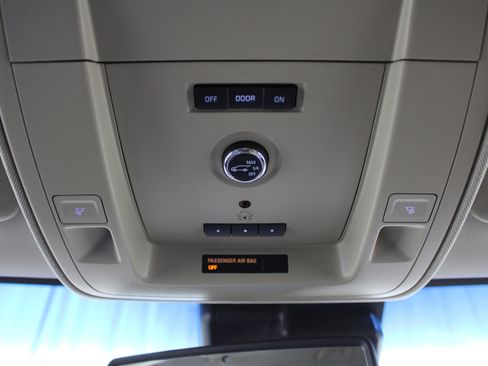 Used 2015 GMC Yukon SLT AWD/4WD image 20