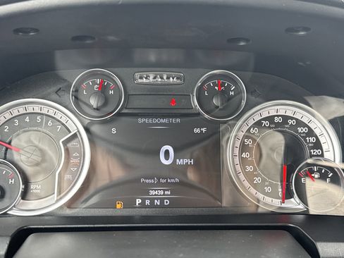 Certified 2023 RAM 1500 Classic SLT w/ Trailer & Traction Group image 11