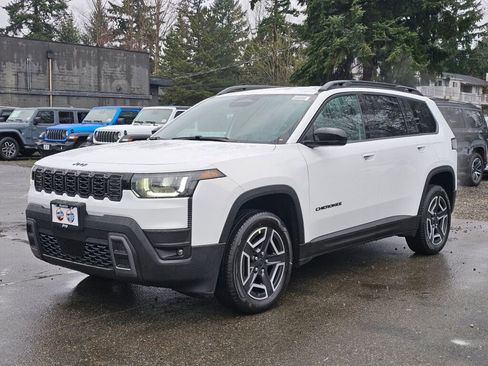 New 2026 Jeep Cherokee Laredo image 4