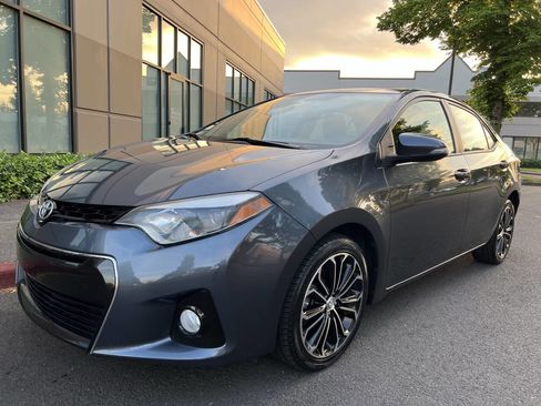 Used 2014 Toyota Corolla S w/ Driver Convenience Package FWD image 1