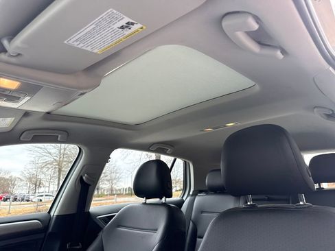 Used 2017 Volkswagen Golf Wolfsburg Edition image 25