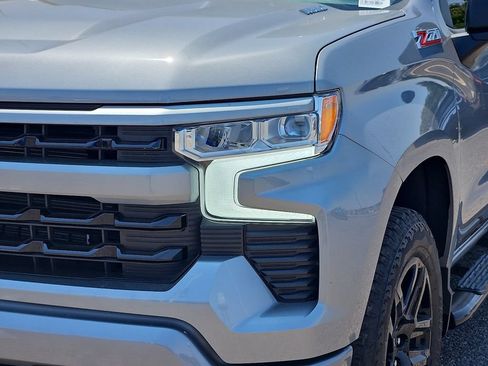 Used 2025 Chevrolet Silverado 1500 RST w/ Z71 Off-Road Package AWD/4WD image 7
