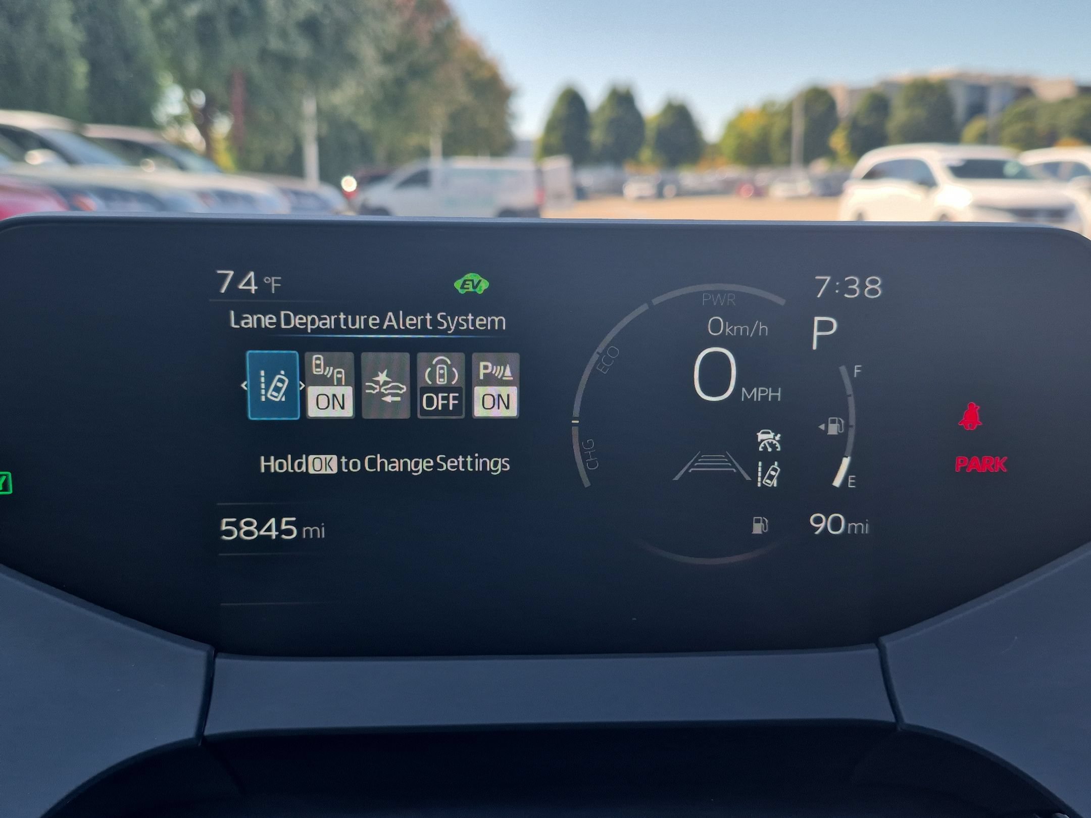 Used 2025 Toyota Prius XLE AWD/4WD image 13