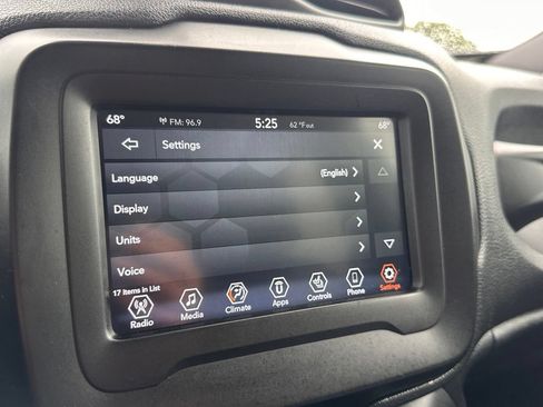Used 2020 Jeep Renegade Limited AWD/4WD image 38